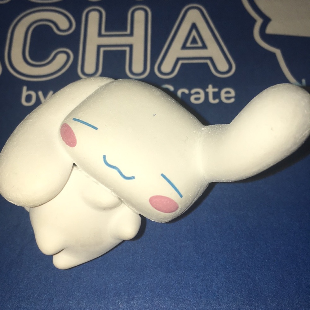 Gachapon Sleepy Sanrio Figure - Picture 2 of 3